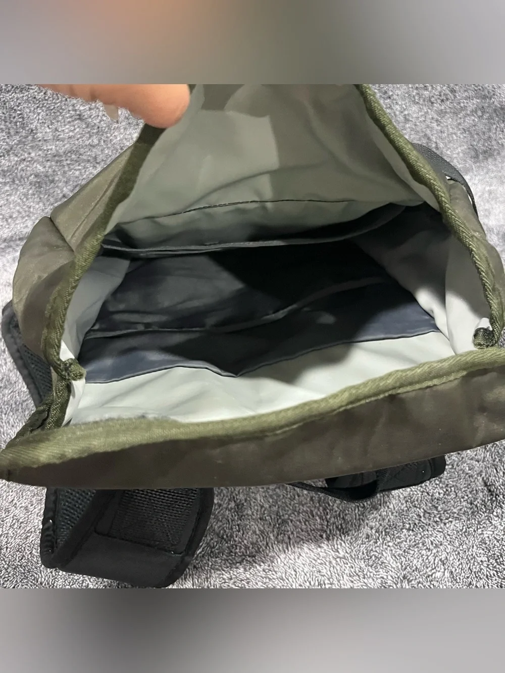 Timbuk2 Grid backpack army green and black colorway